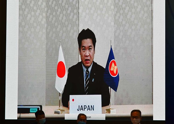 Bộ trưởng Quốc Vụ thứ nhất - Bộ Ngoại giao Nhật Bản Washio Eiichiro phát biểu trực tuyến